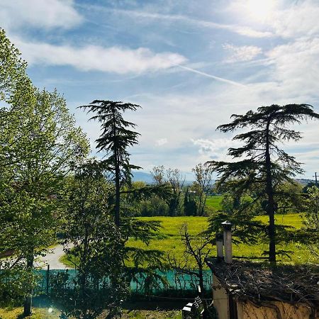 Bed & Breakfast La Rondinella Cerasolo Екстериор снимка
