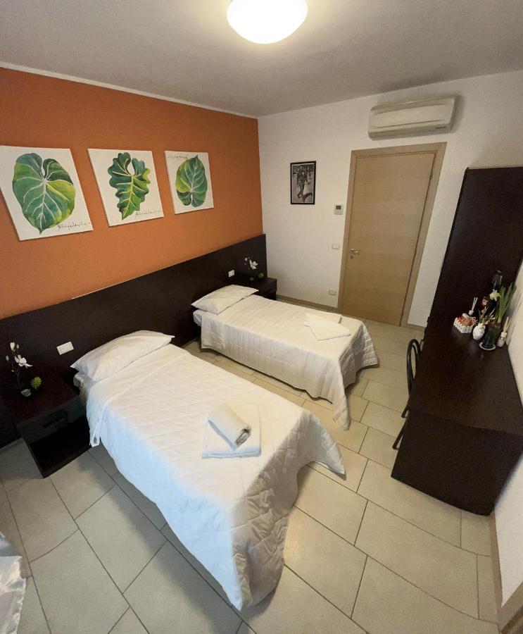 Bed & Breakfast La Rondinella Cerasolo Екстериор снимка
